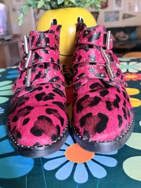 Red Leopard Boots w/buckle accents (Size 7 men/Size 9 Women)